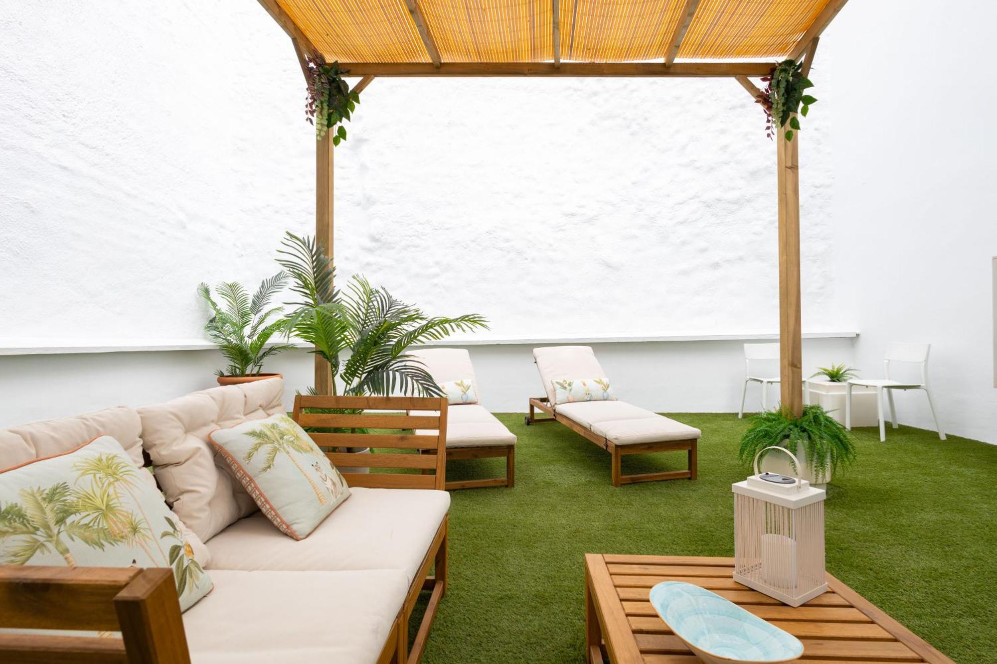 C30 Deluxe Studio With Terrace Into Cathedral Square Apartment Малага Екстериор снимка
